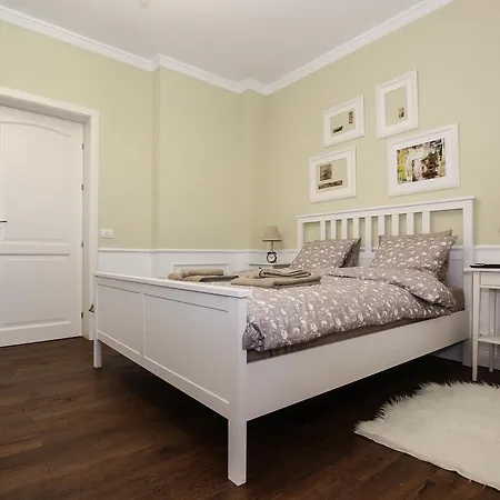 100 Sqm Luxury Apartment, Unirii Square *