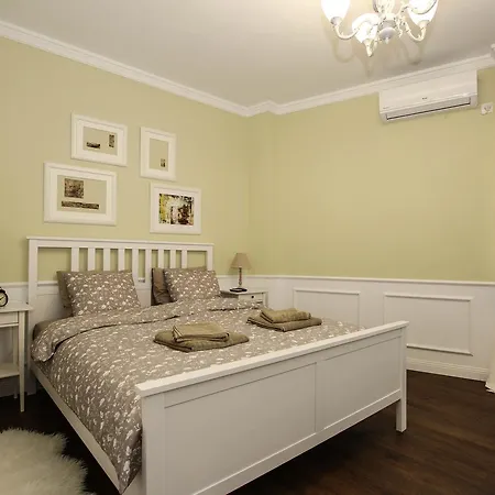 Apartment 100 Sqm Luxury Apartment, Unirii Square