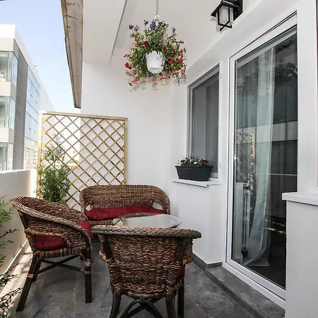 Apartament 100 Sqm Luxury Apartment, Unirii Square *