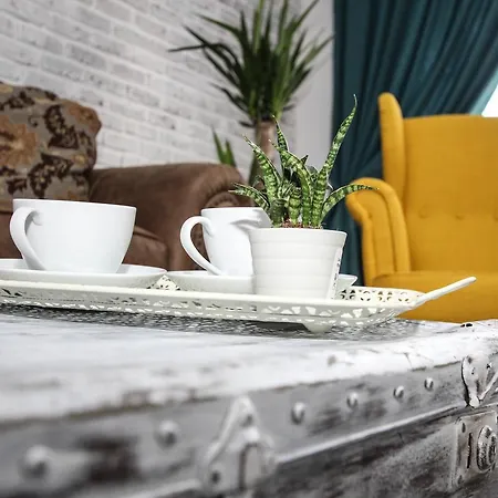 100 Sqm Luxury Apartment, Unirii Square * Bukarest