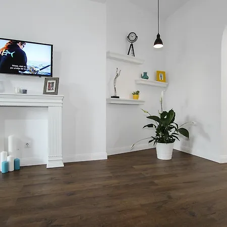 Apartment 100 Sqm Luxury Apartment, Unirii Square Bukarest