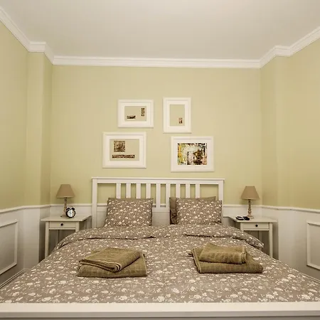 100 Sqm Luxury Apartment, Unirii Square